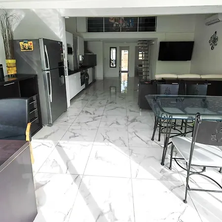 Апартаменти T3 Climatisee, Jacuzzi, Terrasse Sans Vis-a-vis, Parking, Proche Plage Et Commerces - Fr-1-607-198