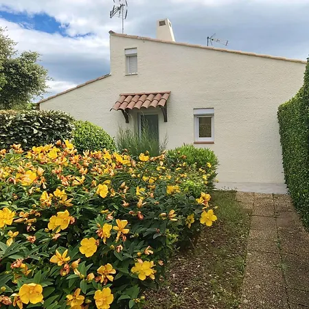 T3 Climatisee, Jacuzzi, Terrasse Sans Vis-a-vis, Parking, Proche Plage Et Commerces - Fr-1-607-198 * Агд