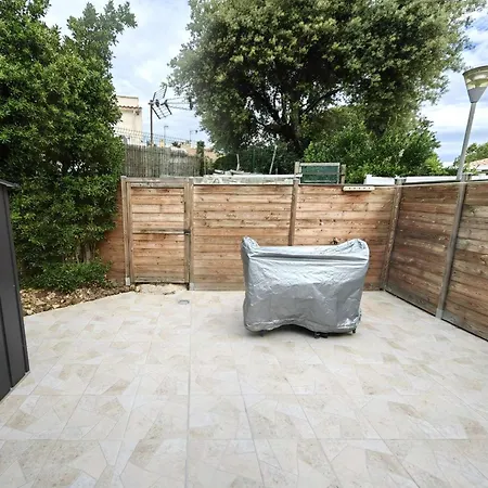 T3 Climatisee, Jacuzzi, Terrasse Sans Vis-a-vis, Parking, Proche Plage Et Commerces - Fr-1-607-198 * Агд